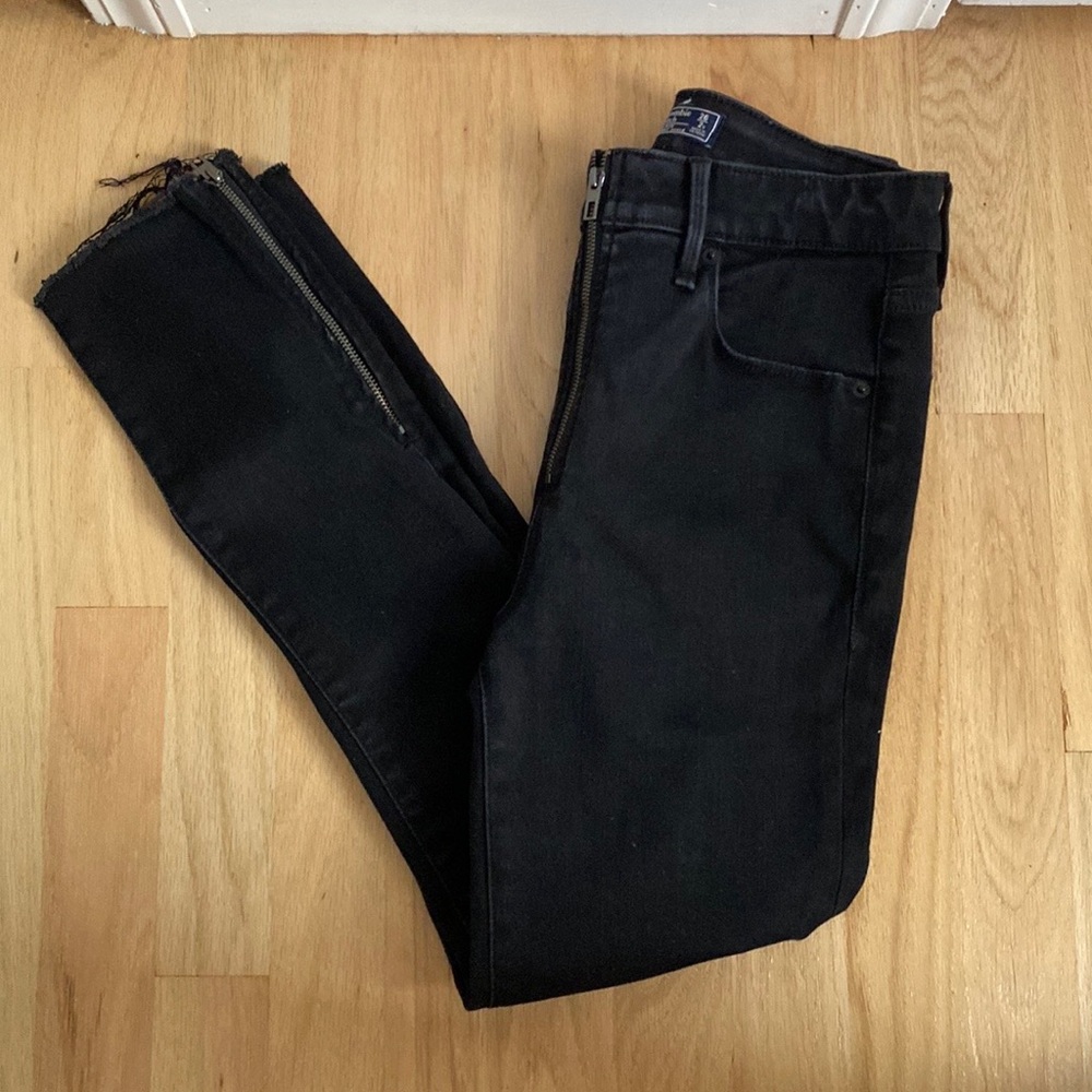 Abercrombie & Finch Vintage High Rise Super Skinny Ankle Jeans
